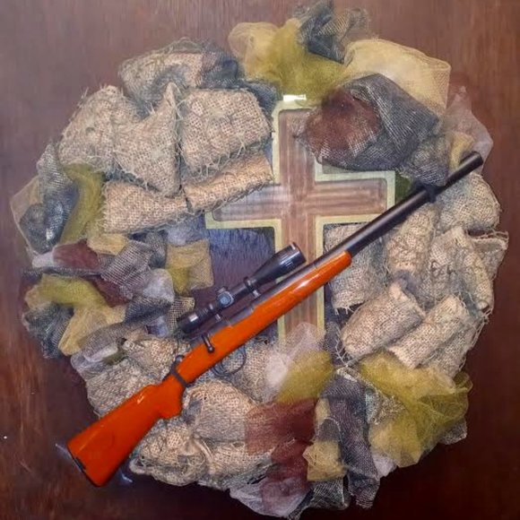 The Hunter's Wreath - Picture 1 of 1